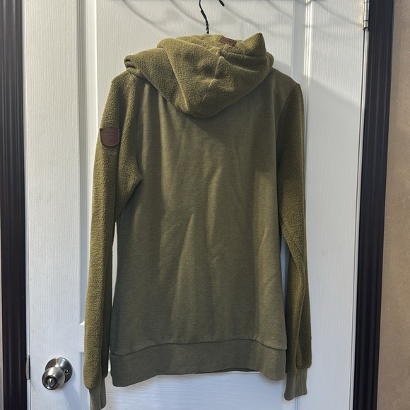 Wanakome Sweater.  Lightly worn - Picture 3 of 3